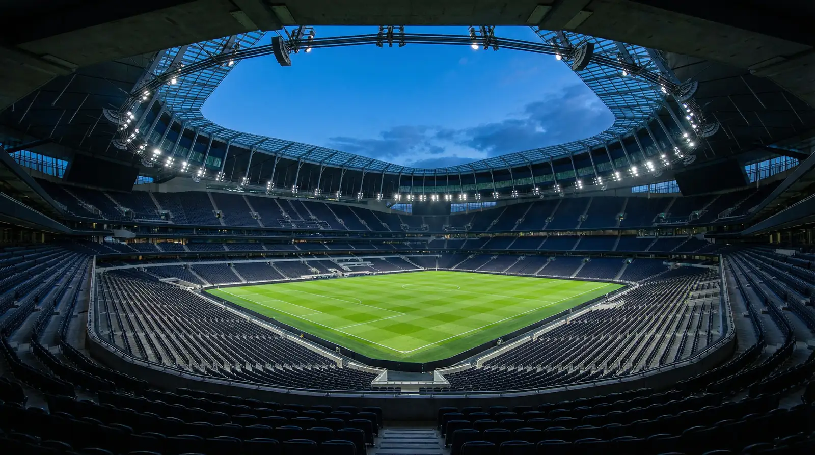 Véier WM 2026 Debutanten Kabo Verde Curaçao Jordanien Usbekistan mat Fändelen